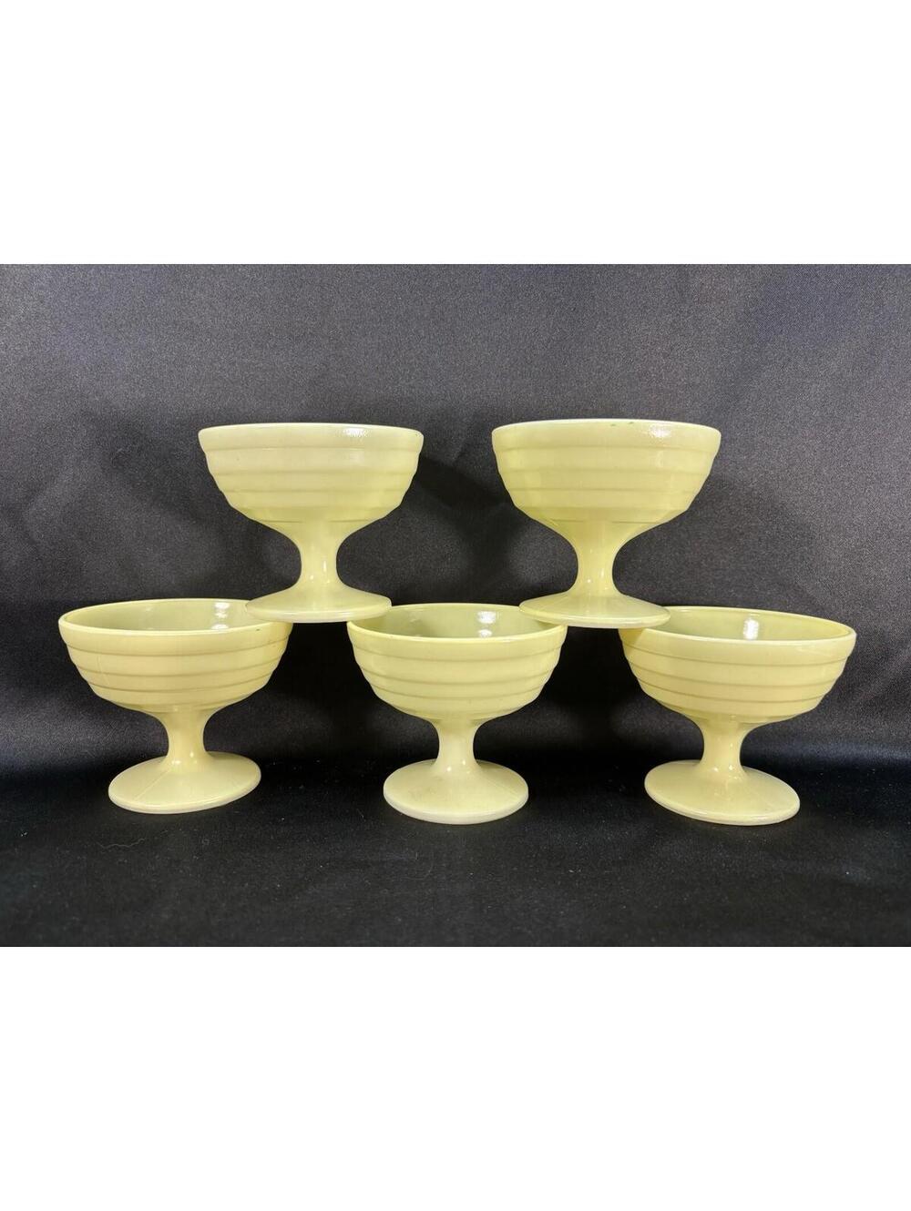 153 - set Of 5 Vintage Hazel Atlas Moderntone Platonite Yellow Sherbet Dish Cups